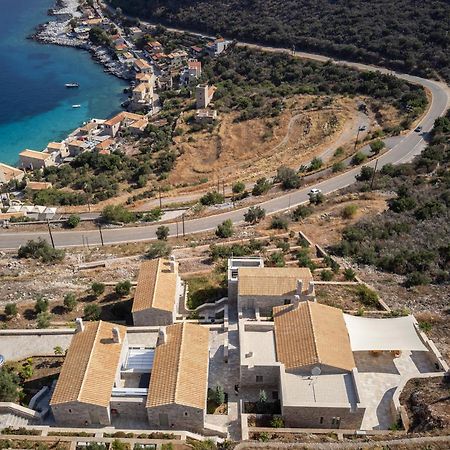 Trapela Limeni Luxury Suites Exterior foto