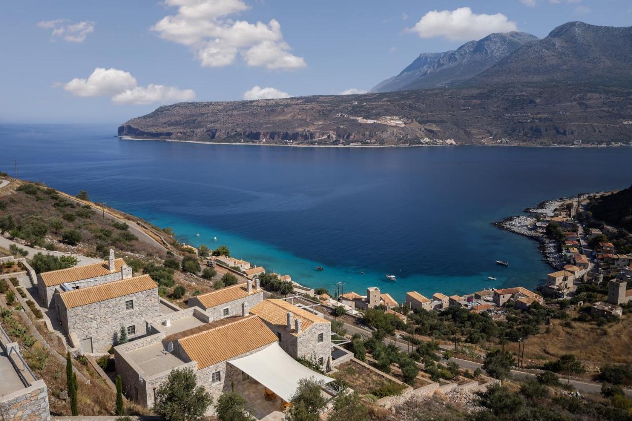 Trapela Limeni Luxury Suites Exterior foto