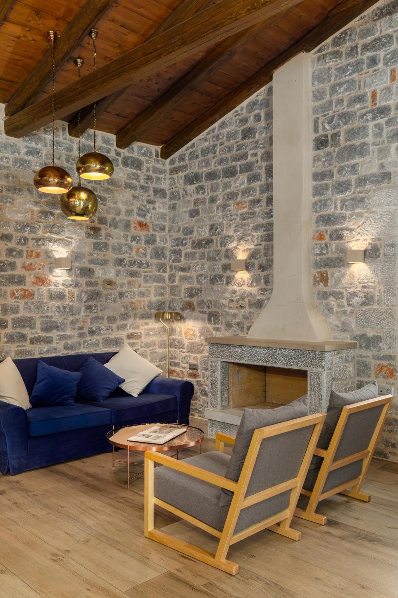 Trapela Limeni Luxury Suites Exterior foto