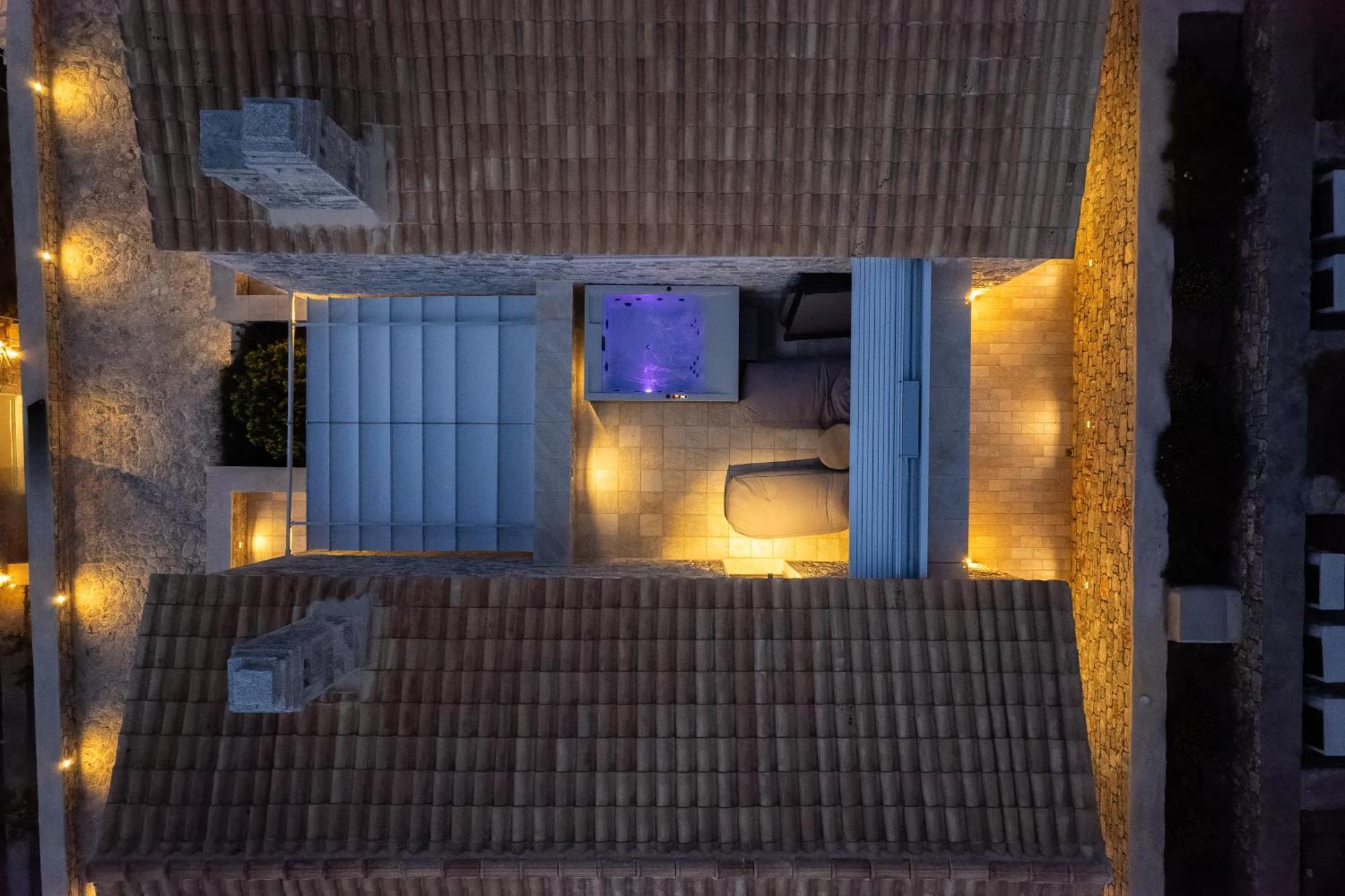 Trapela Limeni Luxury Suites Exterior foto